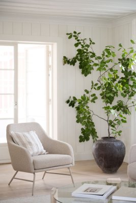 Eldwin fåtölj beige tyg/beige metall