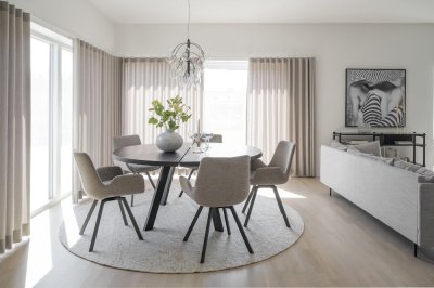 Fred matbord runt 160 svart ask/svart